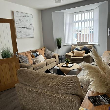 Modern, Spacious And Central Location Aberdare Exteriör bild
