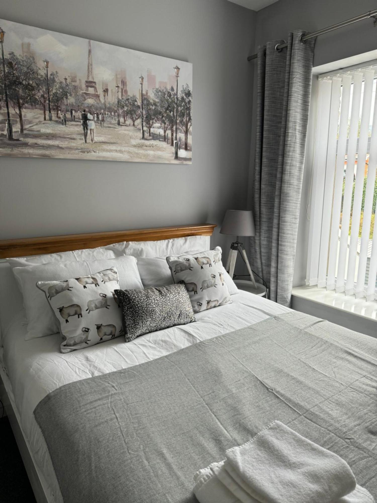 Modern, Spacious And Central Location Aberdare Exteriör bild