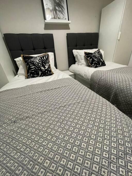 Modern, Spacious And Central Location Aberdare Exteriör bild